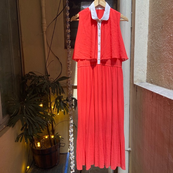 None Dresses & Skirts - 6️⃣5️⃣0️⃣ Pleated Long Dress. Size-L ( Can fit M too)